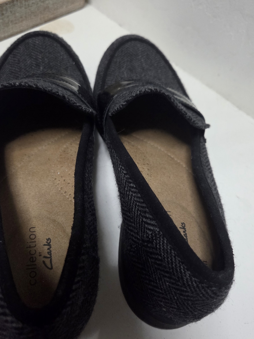 Clarks Women’s Charcoal Herringbone Flats with Black Patent Strap - Picture 9 of 11
